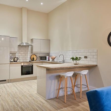 Two Bedroom Apartment By Jlj Apartments & Serviced Accommodation Birmingham - Mantella Lofts Exteriör bild