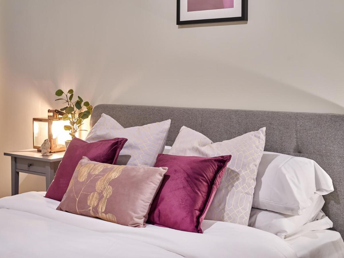 Two Bedroom Apartment By Jlj Apartments & Serviced Accommodation Birmingham - Mantella Lofts Exteriör bild